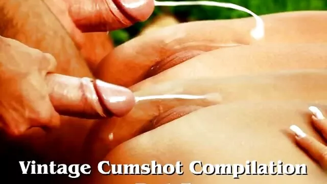 Miễn phí khiêu dâm, không giấy đăng ký  Người phụ nữ trẻ mặc quần tất cảm thấy những ngón tay mềm mại ﻿phimsecditnhau của mình chạm đến âm vật