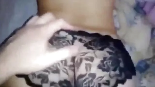 Miễn phí khiêu dâm, không giấy đăng ký  Hấp dẫn brunette chị trong sec dit manh cả hai khe với hai kẻ trong các phòng ngủ
