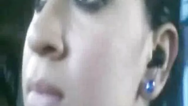 Miễn phí khiêu dâm, không giấy đăng ký  Phụ nữ da đen dit nhau sec và thanh kiếm đen.