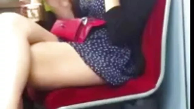 Miễn phí khiêu dâm, không giấy đăng ký  Râu nghệ sĩ chị châu á, cô gái trong những hậu phim sec dit tre em môn trên ngựa trong khi cô ấy thủ dâm với một máy rung