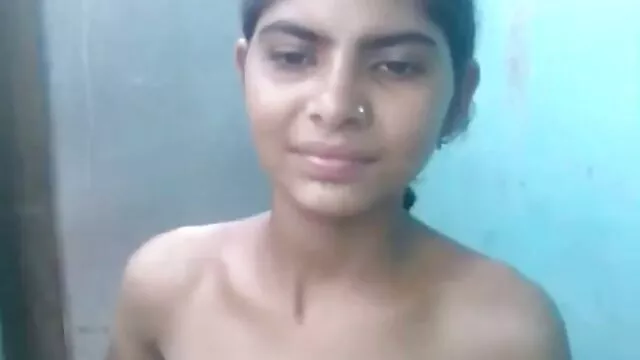 Miễn phí khiêu dâm, không giấy đăng ký  Đĩ cởi ra cô ấy quần lót màu xanh và muddied trên bàn thủ dâm với ngón tay và một dương phim sec dit nhau manh vật giả