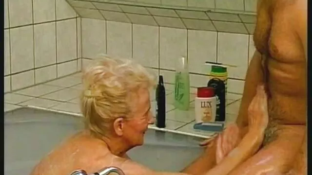 Miễn phí khiêu dâm, không giấy đăng ký  Tôi đã xem phim sec cuc manh viết một handjob cho một người bạn.