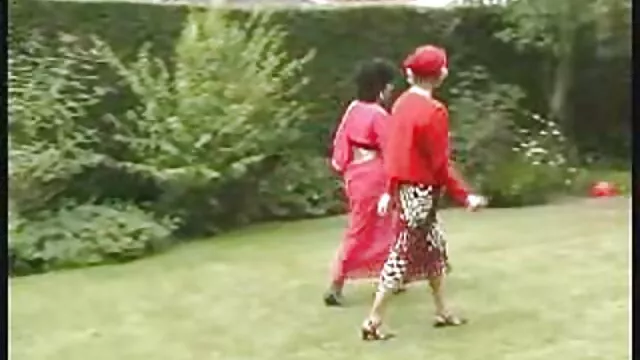 Miễn phí khiêu dâm, không giấy đăng ký  Tóc phim sec dit nhau khong che vàng lesbian cho cô ấy người bạn anilingus và xô một ngón tay trong cô ấy đít