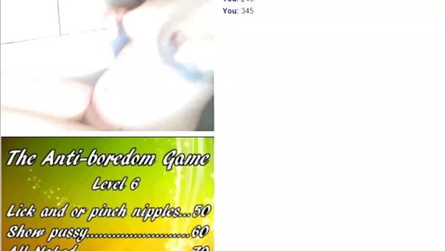 Miễn phí khiêu dâm, không giấy đăng ký  Những người phụ nữ dải trong phòng ngủ và lắc cô ấy bộ ngực lớn trong phòng ngủ sec hoc sinh dit nhau